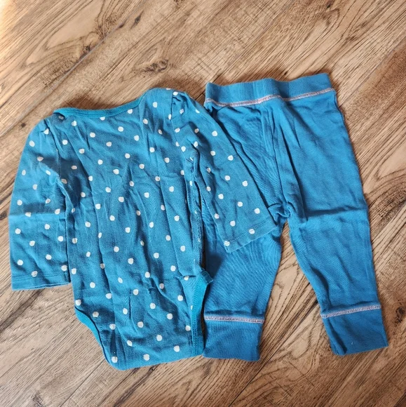 Cloud Island Long Sleeve Polka-Dot  Bodysuit and Pants Size 6-9 months - Picture 10 of 10